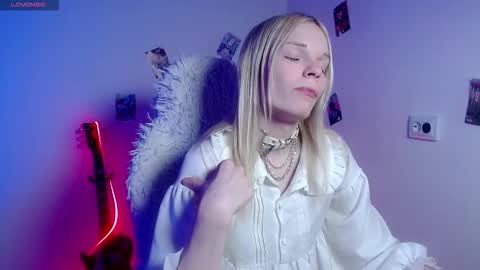 Snapshot of emily_nyaffe123 chatting on March 2026 01:47:01 PM Lia online show from March 2026 01:47:01 PM