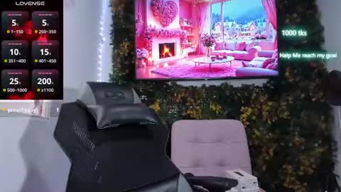 emily_palmeer online show from June 2026 12:08:01 PM