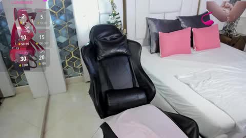 Emily online show from December 2025 09:23:02 PM