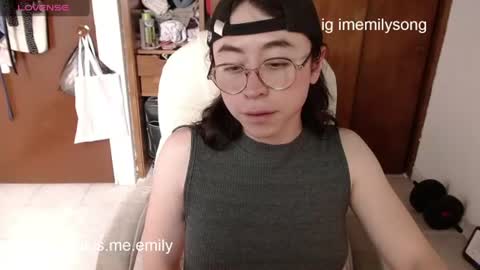 emily_pearl_ online show from June 2026 06:50:01 PM