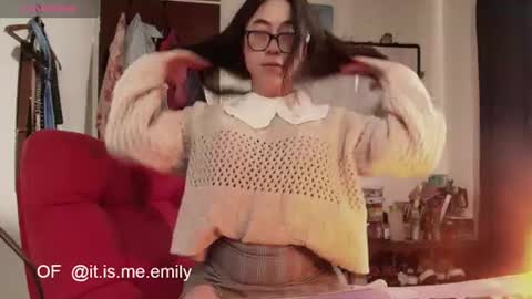 emily_pearl_ online show from July 2026 05:38:01 PM