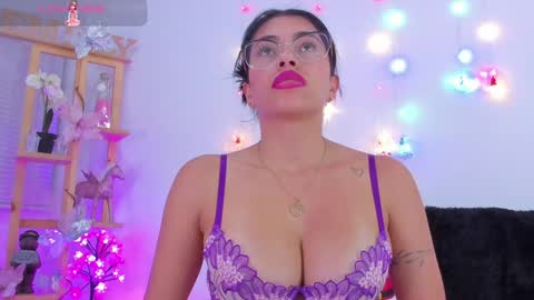 Emily online show from December 2024 11:01:02 PM