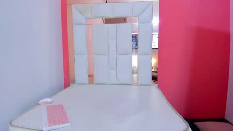 Emily online show from January 2025 05:01:01 PM