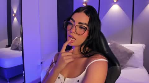 emily_tolson online show from June 2026 07:57:02 PM