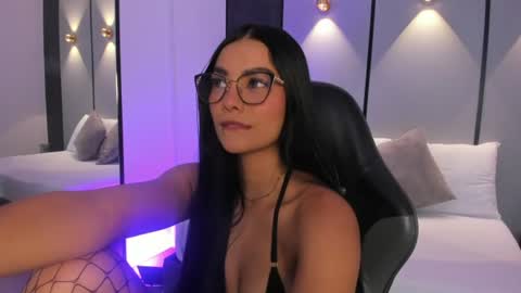 emily_tolson online show from July 2026 07:42:01 PM