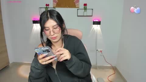 Emi online show from February 2026 09:18:01 PM