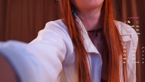 Snapshot of emily_w0w_ chatting on January 2025 07:28:02 PM Lia online show from January 2025 07:28:02 PM