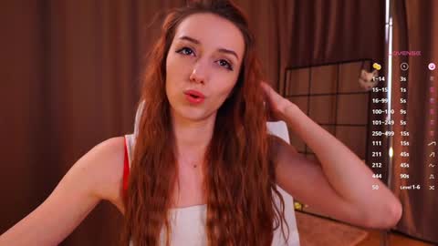 Snapshot of emily_w0w_ chatting on January 2025 03:30:02 PM Lia online show from January 2025 03:30:02 PM