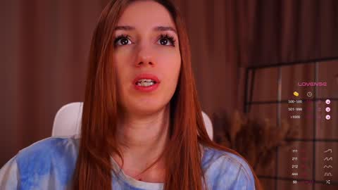 Snapshot of emily_w0w_ chatting on February 2025 06:13:02 AM Lia online show from February 2025 06:13:02 AM