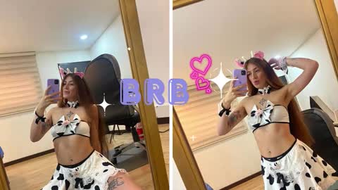 emily_warren__ online show from September 2025 07:28:02 PM