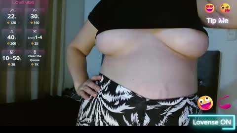 Snapshot of emily_white00 chatting on March 2025 11:06:01 PM emily online show from March 2025 11:06:01 PM