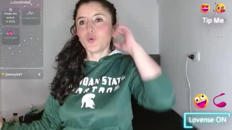 Snapshot of emily_white00 chatting on October 2025 02:25:02 AM emily online show from October 2025 02:25:02 AM