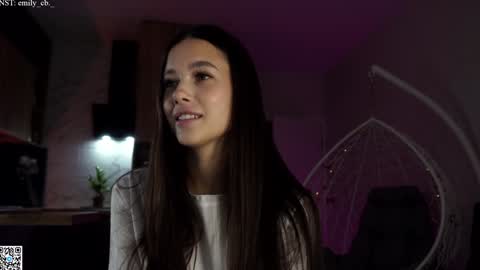 emilybatee online show from September 2025 06:22:02 PM