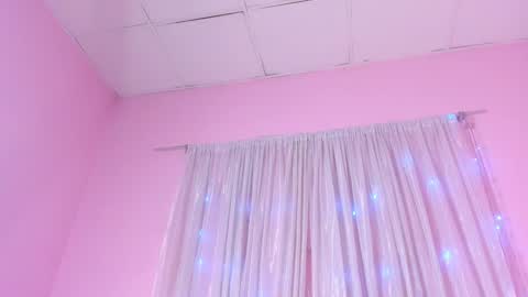 Snapshot of emilybta chatting on January 2025 07:36:01 AM EMILY online show from January 2025 07:36:01 AM