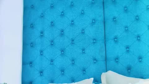 Emily online show from December 2025 07:40:02 PM