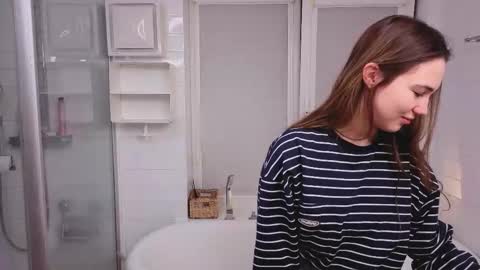 Emily online show from December 2025 05:11:02 PM