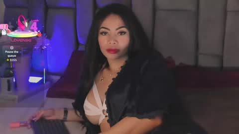 Emily Flame online show from October 2025 12:30:02 PM