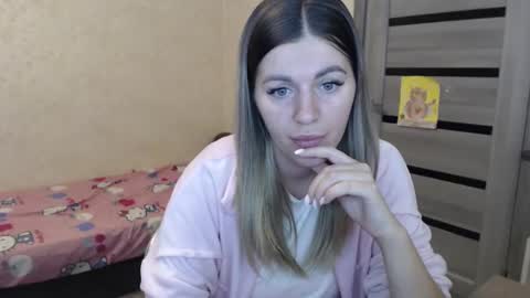 emilyfork online show from November 2025 08:25:02 AM