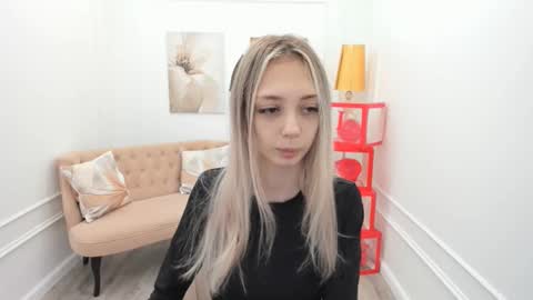 Emily online show from March 2026 03:23:01 AM