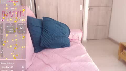 Snapshot of emilyguss chatting on January 2025 05:27:01 PM Emily online show from January 2025 05:27:01 PM