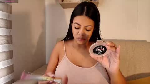 Snapshot of emilyguss chatting on September 2025 12:28:01 PM Emily online show from September 2025 12:28:01 PM