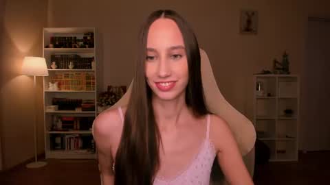 Snapshot of emilyhoston chatting on June 2026 08:13:01 PM Alina online show from June 2026 08:13:01 PM