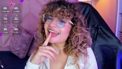 Snapshot of emilyjonesss_ chatting on March 2026 08:37:01 PM Emilyjonnes online show from March 2026 08:37:01 PM