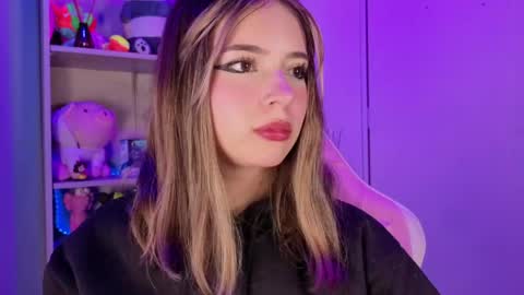 VALEEEN online show from April 2026 03:15:02 PM