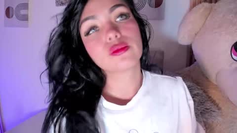 Snapshot of emilylittle_ chatting on December 2025 12:41:02 AM EMILY online show from December 2025 12:41:02 AM