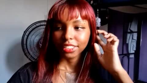 Snapshot of emilylivos chatting on March 2026 06:04:02 PM Emily Livos online show from March 2026 06:04:02 PM