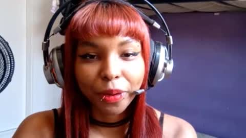 Snapshot of emilylivos chatting on March 2026 02:21:01 PM Emily Livos online show from March 2026 02:21:01 PM