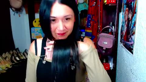 Nickole online show from May 2026 02:07:02 AM