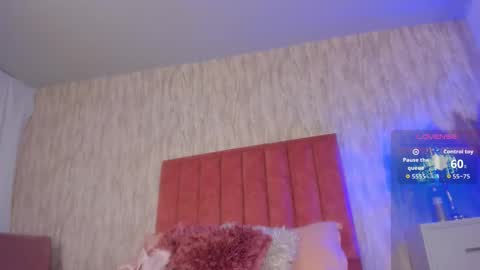 Snapshot of emilyparker__ chatting on September 2025 11:32:02 PM My IG - EmilyParker   online show from September 2025 11:32:02 PM