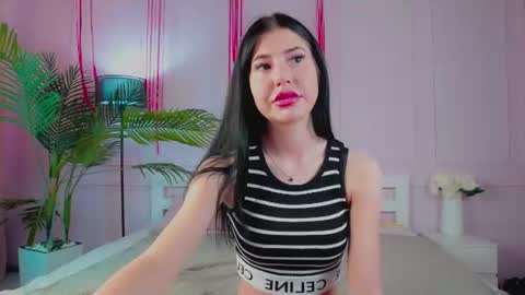 Snapshot of emilyramsey chatting on June 2026 03:47:01 PM Emily online show from June 2026 03:47:01 PM