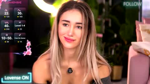 Emily online show from October 2025 05:15:01 AM