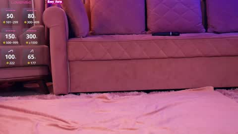 Hey i am  Emily     am -  pm online show from March 2025 11:17:01 AM