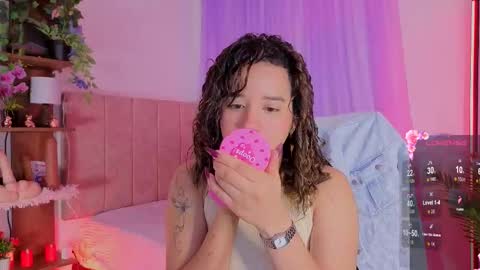 emilyrousex online show from November 2025 04:18:02 PM