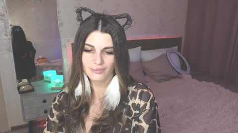 Emily online show from December 2024 08:52:01 AM