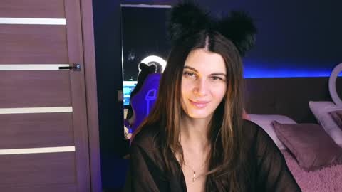 Emily online show from January 2025 01:43:01 AM