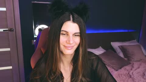 Emily online show from January 2025 04:44:01 AM