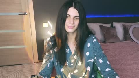 Emily online show from January 2025 01:41:02 AM