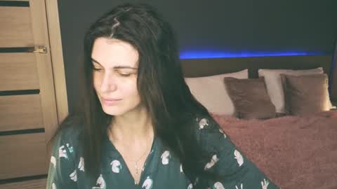 Emily online show from February 2025 01:45:01 AM