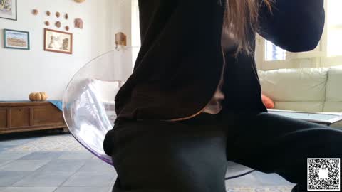 Snapshot of emilyweed chatting on December 2024 08:52:01 AM Emily ----  online show from December 2024 08:52:01 AM