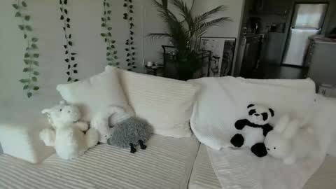 Emily brunette and Charlotte redhead online show from April 2026 02:18:02 PM