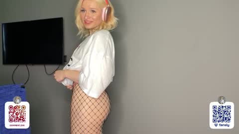 Snapshot of eminent_eva chatting on January 2025 06:12:01 AM Eminent Eva online show from January 2025 06:12:01 AM