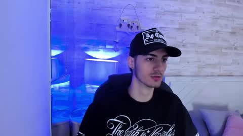 Snapshot of emir_ozan chatting on January 2026 11:37:01 AM emir_ozan online show from January 2026 11:37:01 AM