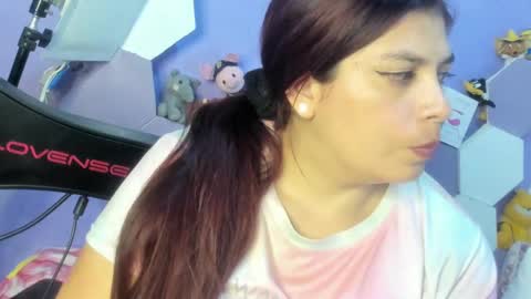 Snapshot of emira199 chatting on January 2025 12:37:02 AM emira199 online show from January 2025 12:37:02 AM