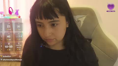 Snapshot of emitaa17228 chatting on April 2026 10:04:02 PM emma online show from April 2026 10:04:02 PM