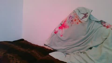 Snapshot of emma3119 chatting on December 2024 06:54:01 AM emma online show from December 2024 06:54:01 AM