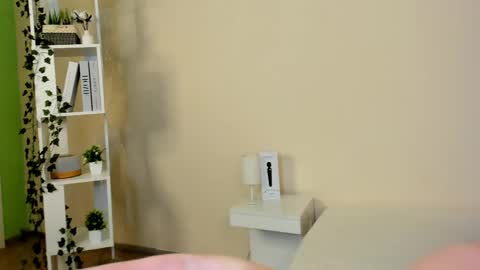Snapshot of emma__peach chatting on May 2026 01:16:02 PM emma__peach online show from May 2026 01:16:02 PM
